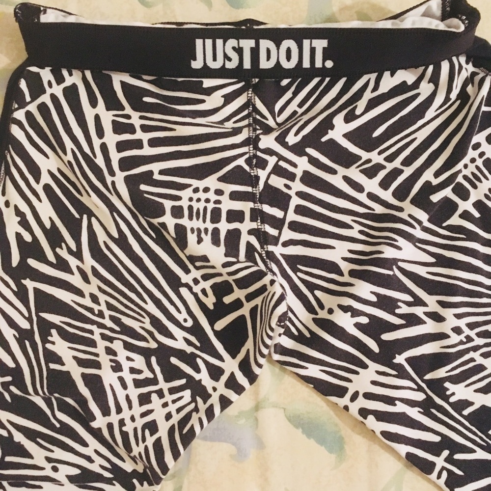 Nike leggings.